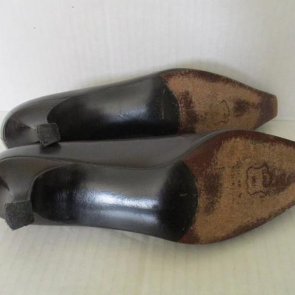 **Stuart Weitzman Brown Toe Bow Tie Pumps - Picture 7 of 7